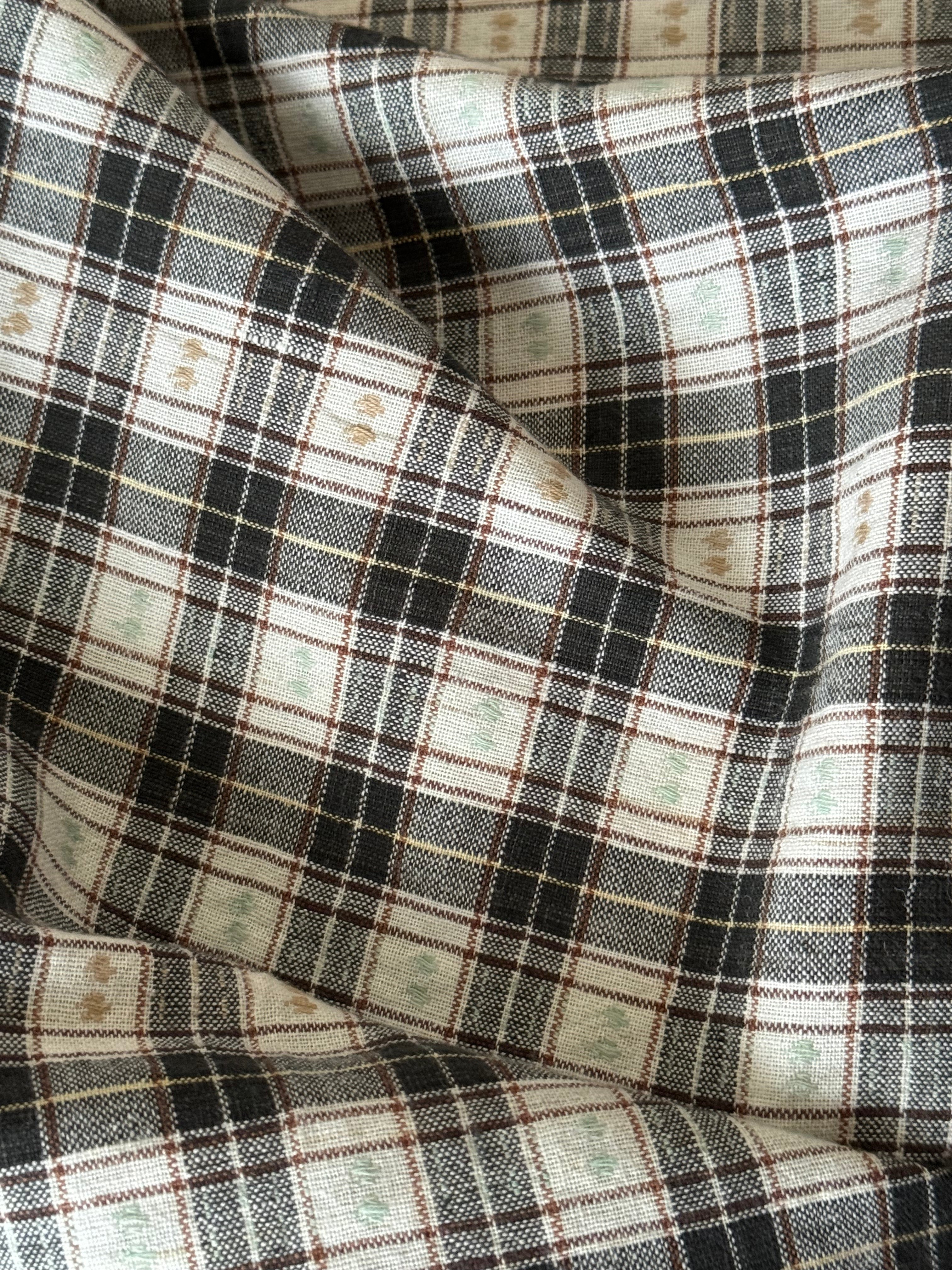 Jamdani Handloom - Black/Cream tiles