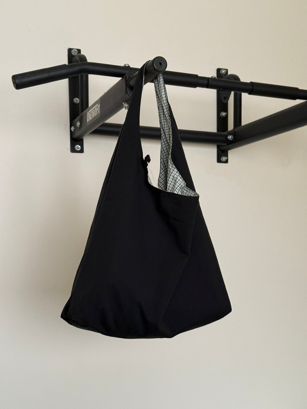 Slouchy Tote (Matte Black)